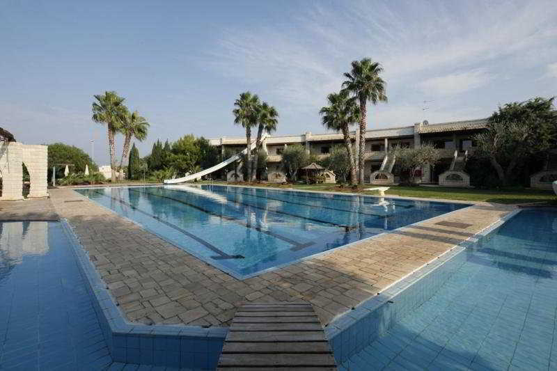 UNAHOTELS Regina Bari Torre A Mare Esterno foto