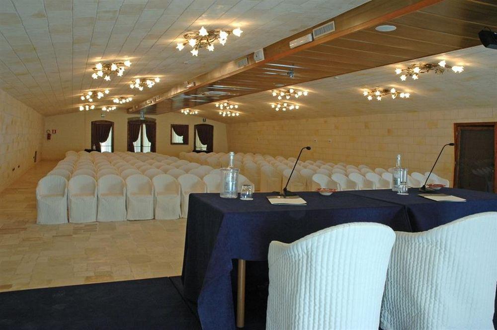 UNAHOTELS Regina Bari Torre A Mare Servizi foto